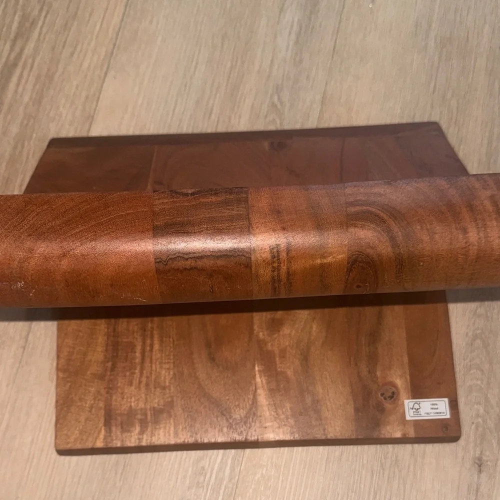 Wood Tablet/Book Stand in Warm Brown